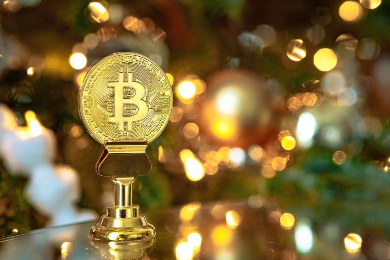 Analyst Predicts Bitcoin Ready to Move Upwards