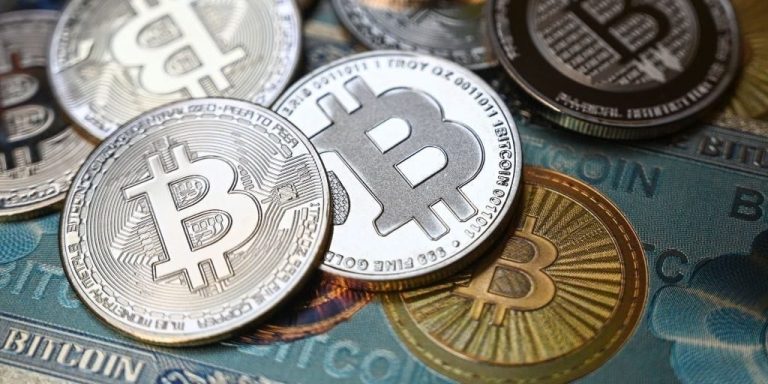 in 2020

Rands Worth Hundreds of Billions Traded in South African Crypto Craze of 2020